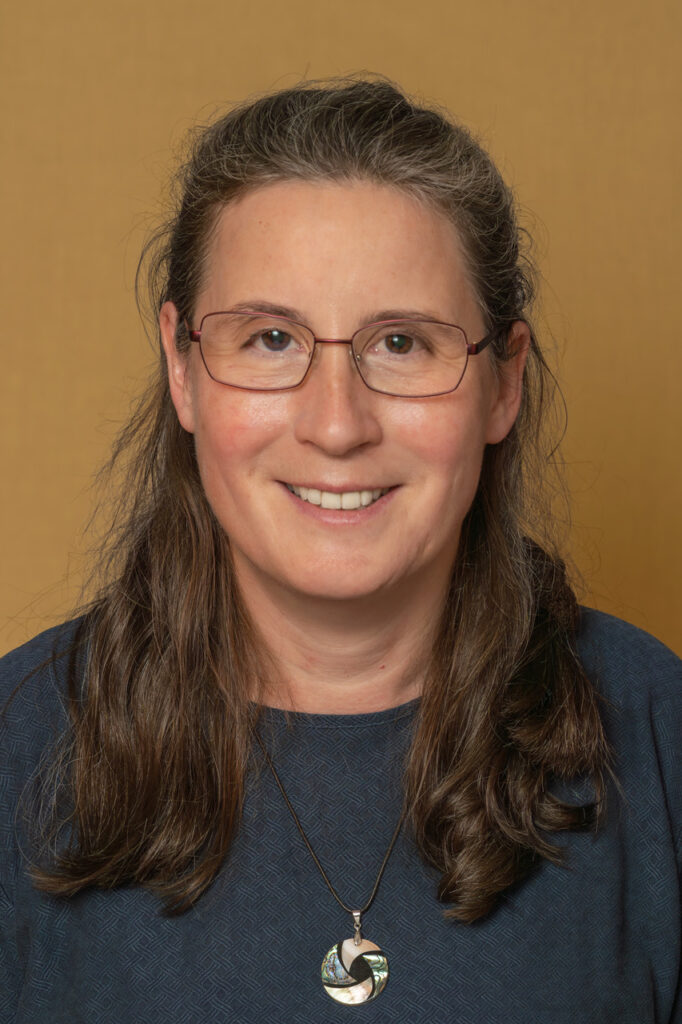 Mein Portrait Brustbild Tanja Kraushofer-Kinesiologin